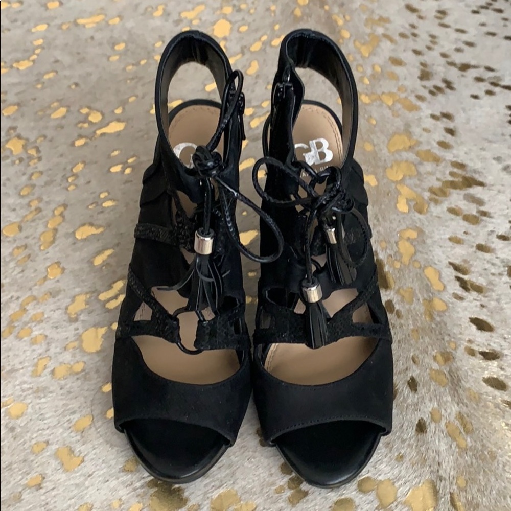 Gianni Bini black high heels